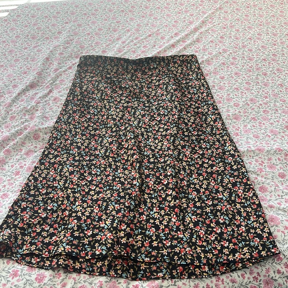 The Loft | Floral Skirt